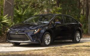 Toyota Corolla XLE Sedan 2019 года (NA)